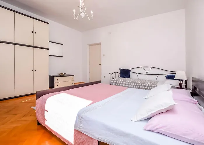 Summer Time Apartamento Primošten